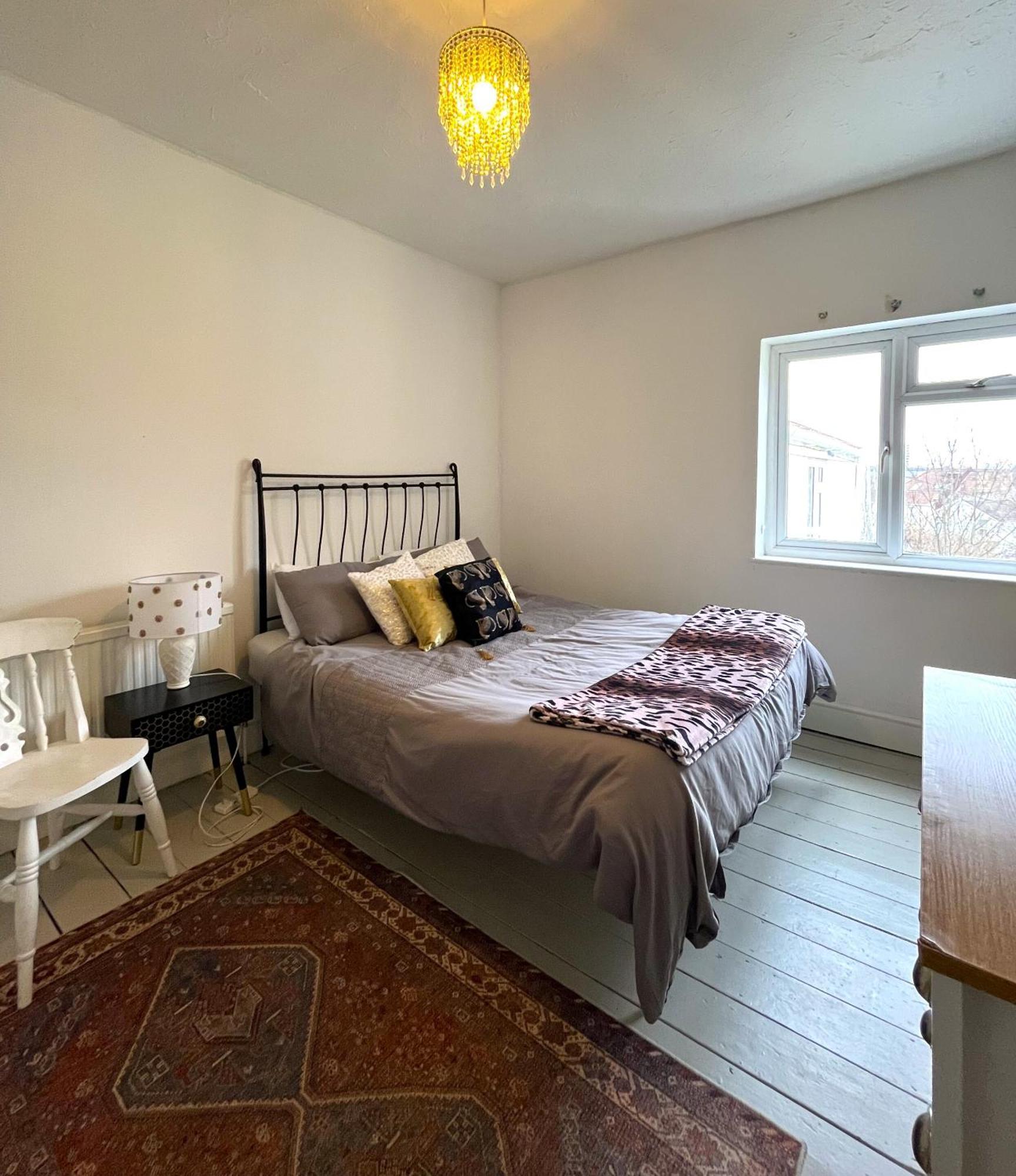 Charming Cottage Retreat With Garden - Sleeps 12 Bristol Esterno foto